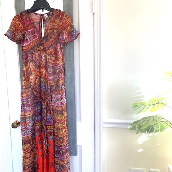 Anthropologie Akemi + Kin  Chiffon Maxi Dress - Picture 2 of 8